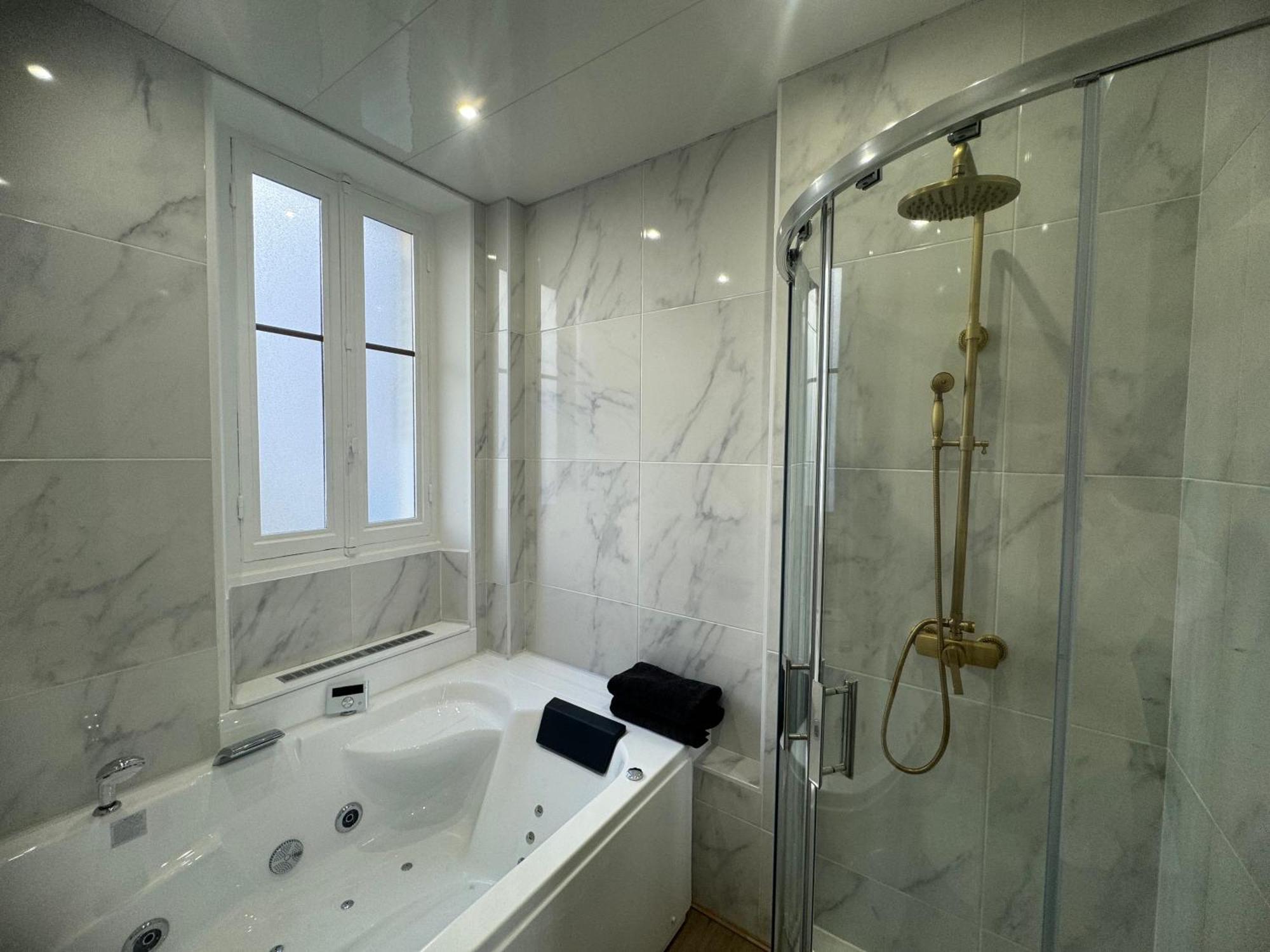 L'Experience Appartement & Spa Prive 尚贝里 外观 照片